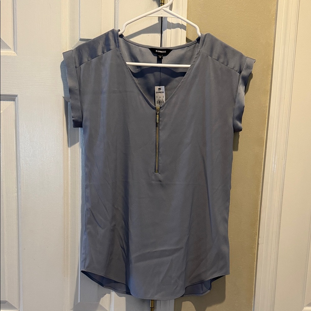 NWT Express Women's Gray Zip-Front Blouse